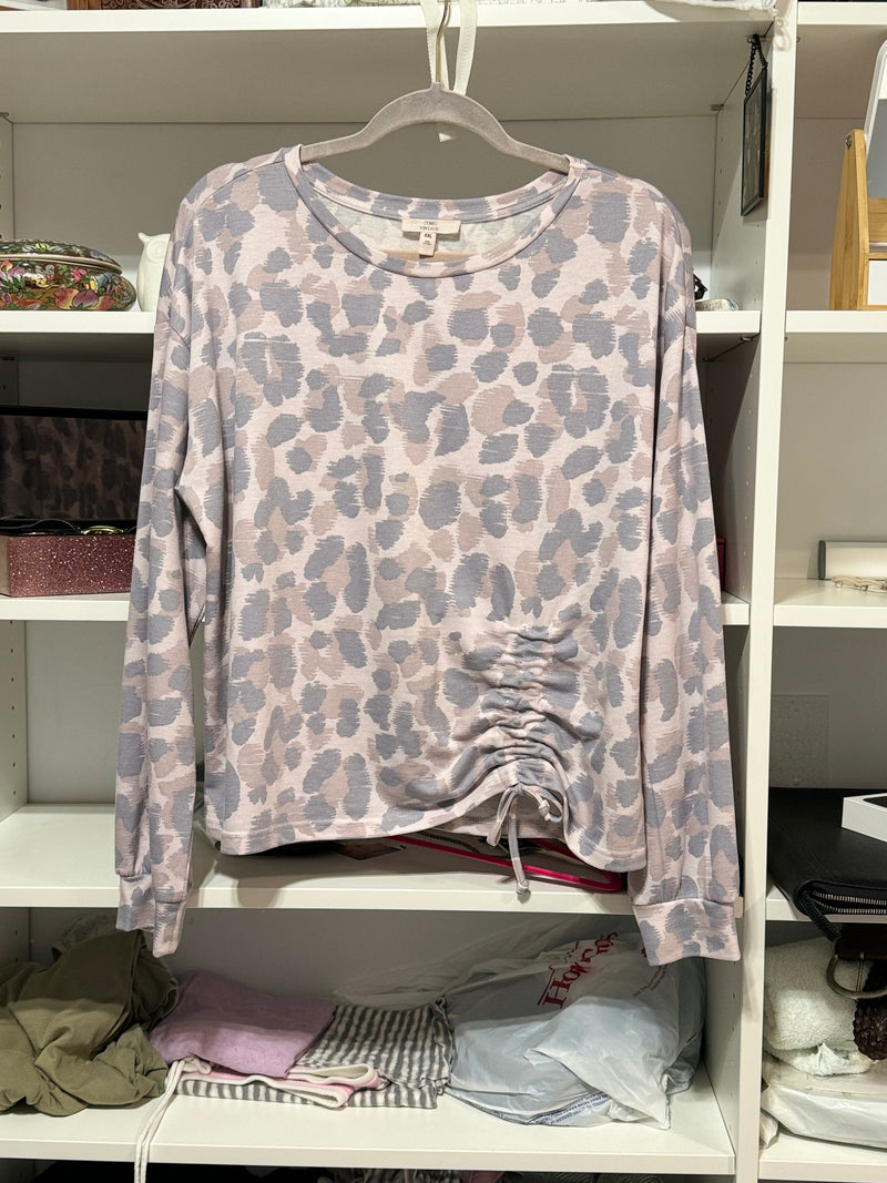 GIRAFFE PRINT SWEATER