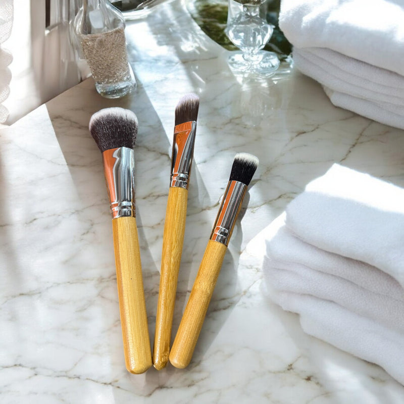 MAKE-UP BRUSH SET